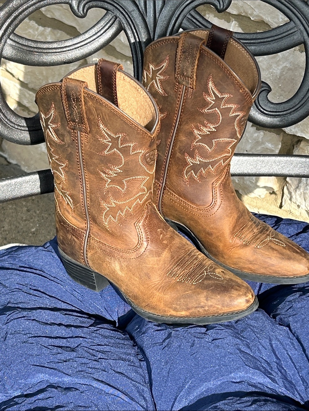 Ariat Youth size 1  Brown Western Leather Cowboy Boots - Classic Pull-On Style